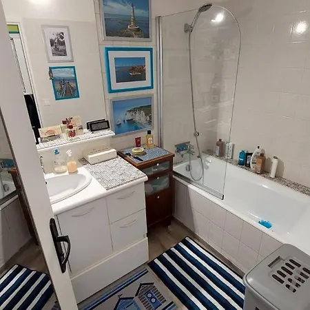 La Souris Bleue Bed & Breakfast